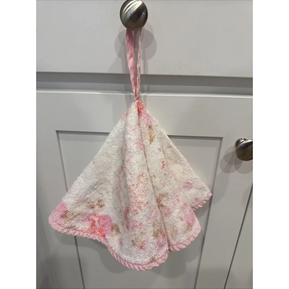 VTG Pair 2‎ Pink Floral Bathroom Hand Towels Round Hanging Grandma Made 16